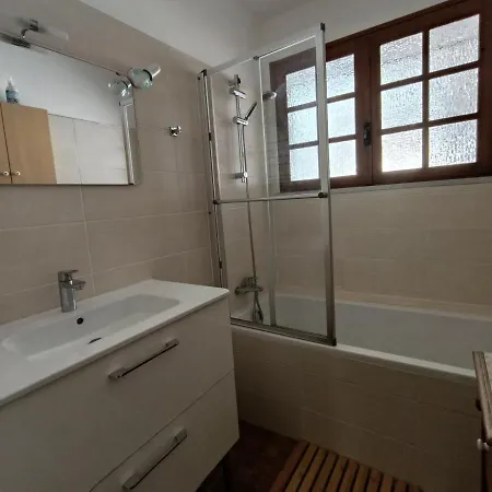 Robert Shumann, A 700 M De La Semesterbostad