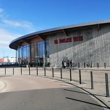 Robert Shumann, à 700 M De La * Andernos-les-Bains